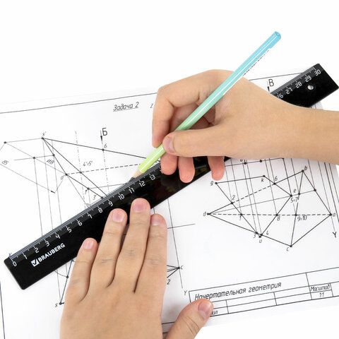 Линейка 30см пластиковая непрозрачная черная BRAUBERG 1/20/100